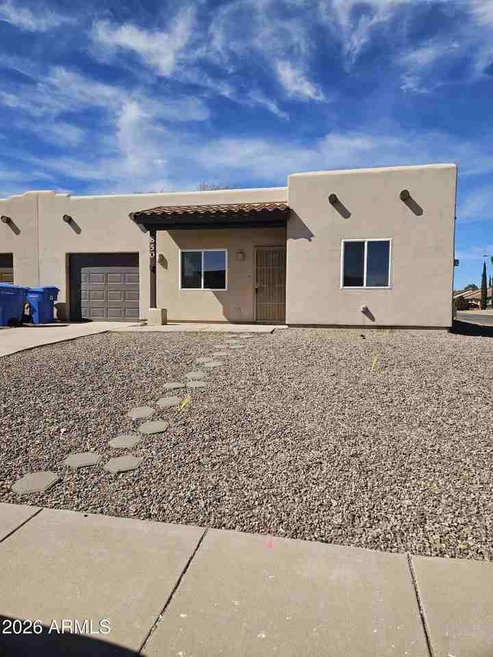 850 Four Winds Cir - Photo 2 of 32