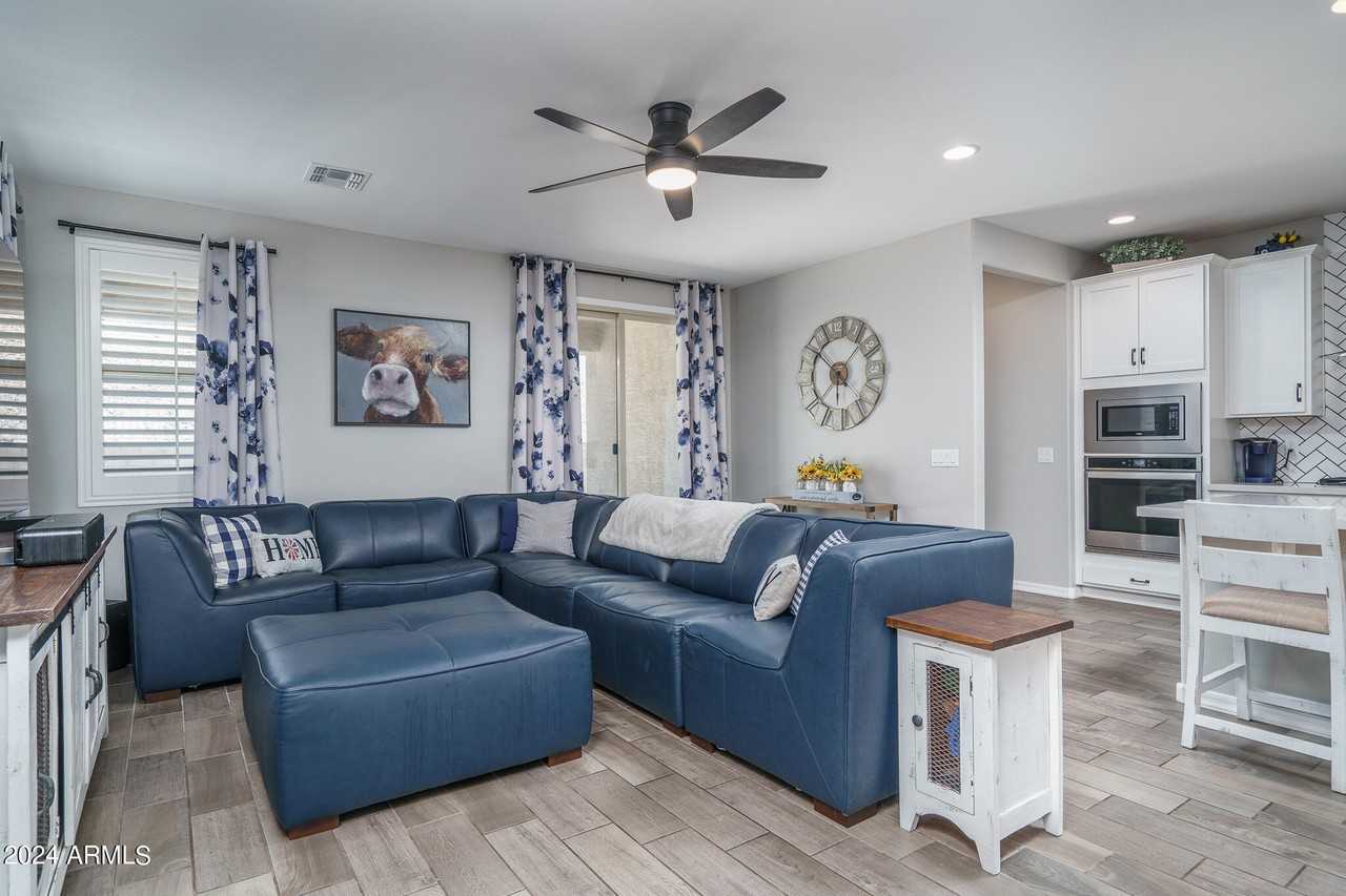 11987 S 172nd Ave - Photo 7 of 43