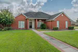 featured image of 193 Donald St