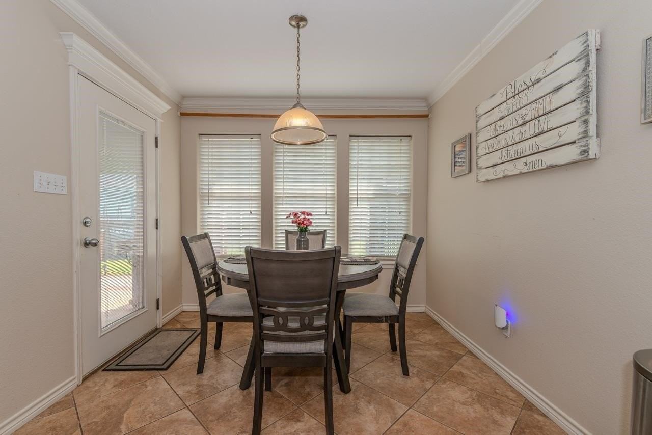 193 Donald St - Photo 7 of 26