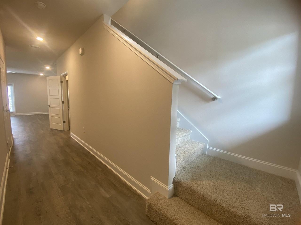 6630 Spaniel Dr - Photo 2 of 10