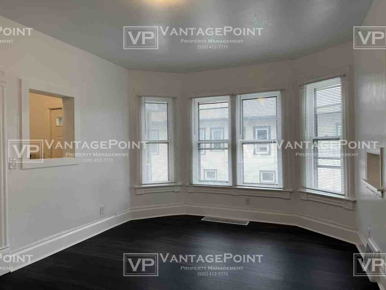 122 Woodlawn Ave - Photo 5 of 19