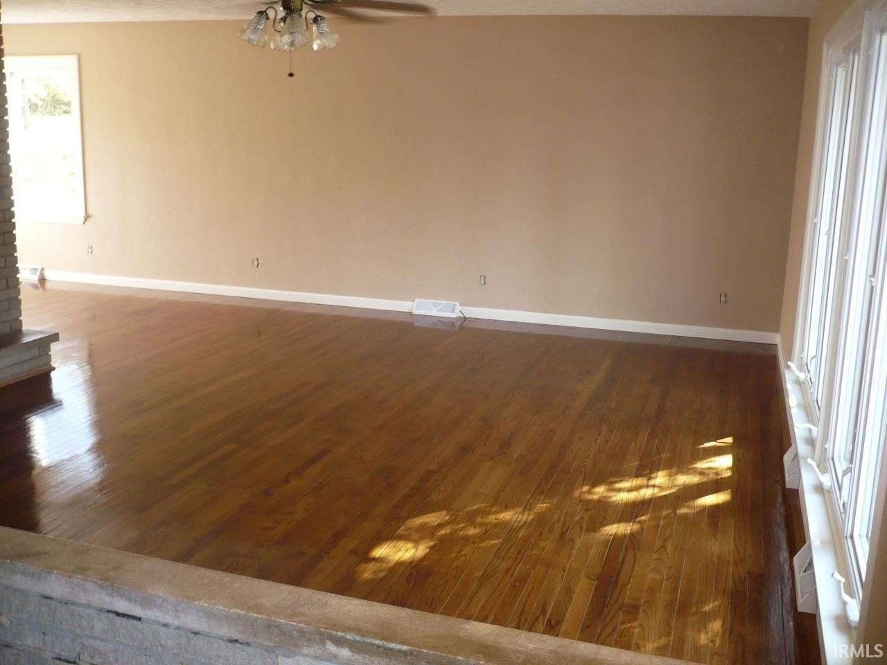 2510 N Fritz Dr - Photo 2 of 19