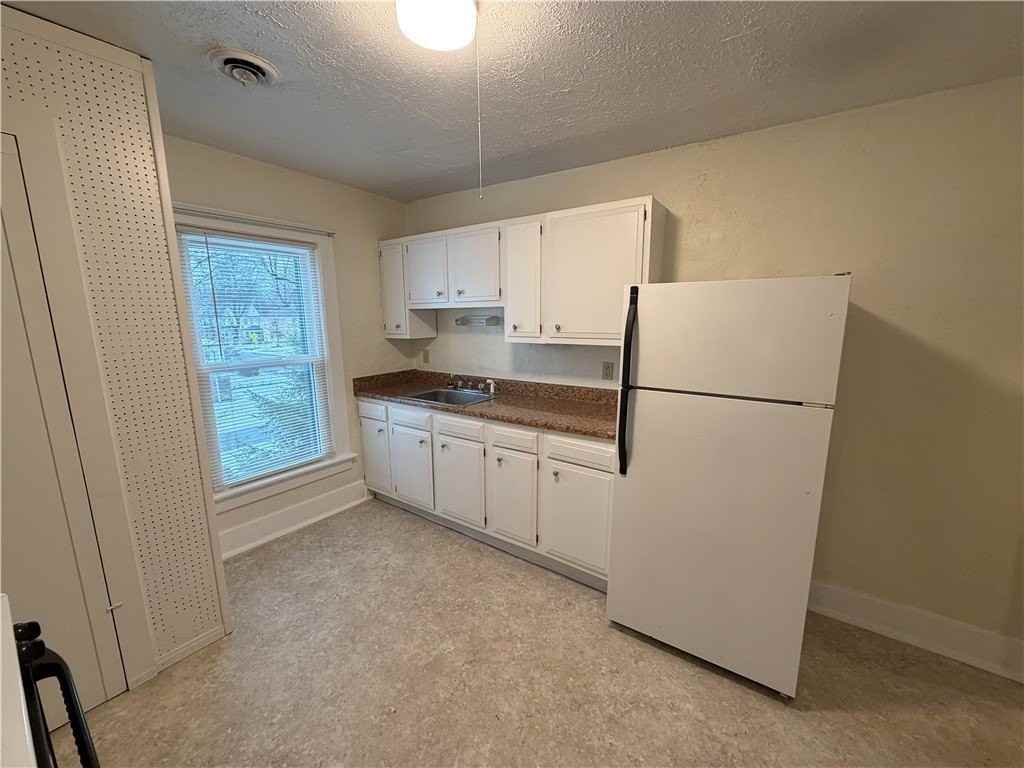 119 River St Apt 3 #3 - Photo 5 of 19