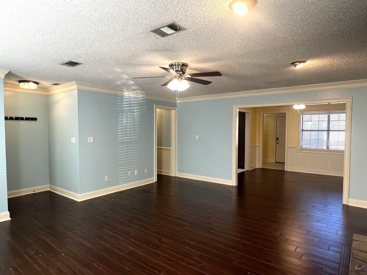 108 Turtle Dove Ct - Photo 3 of 43