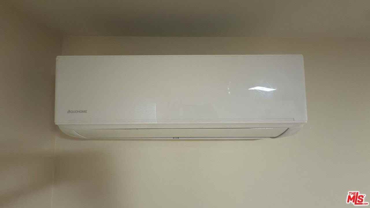 385 Redondo Ave Apt C - Photo 4 of 10