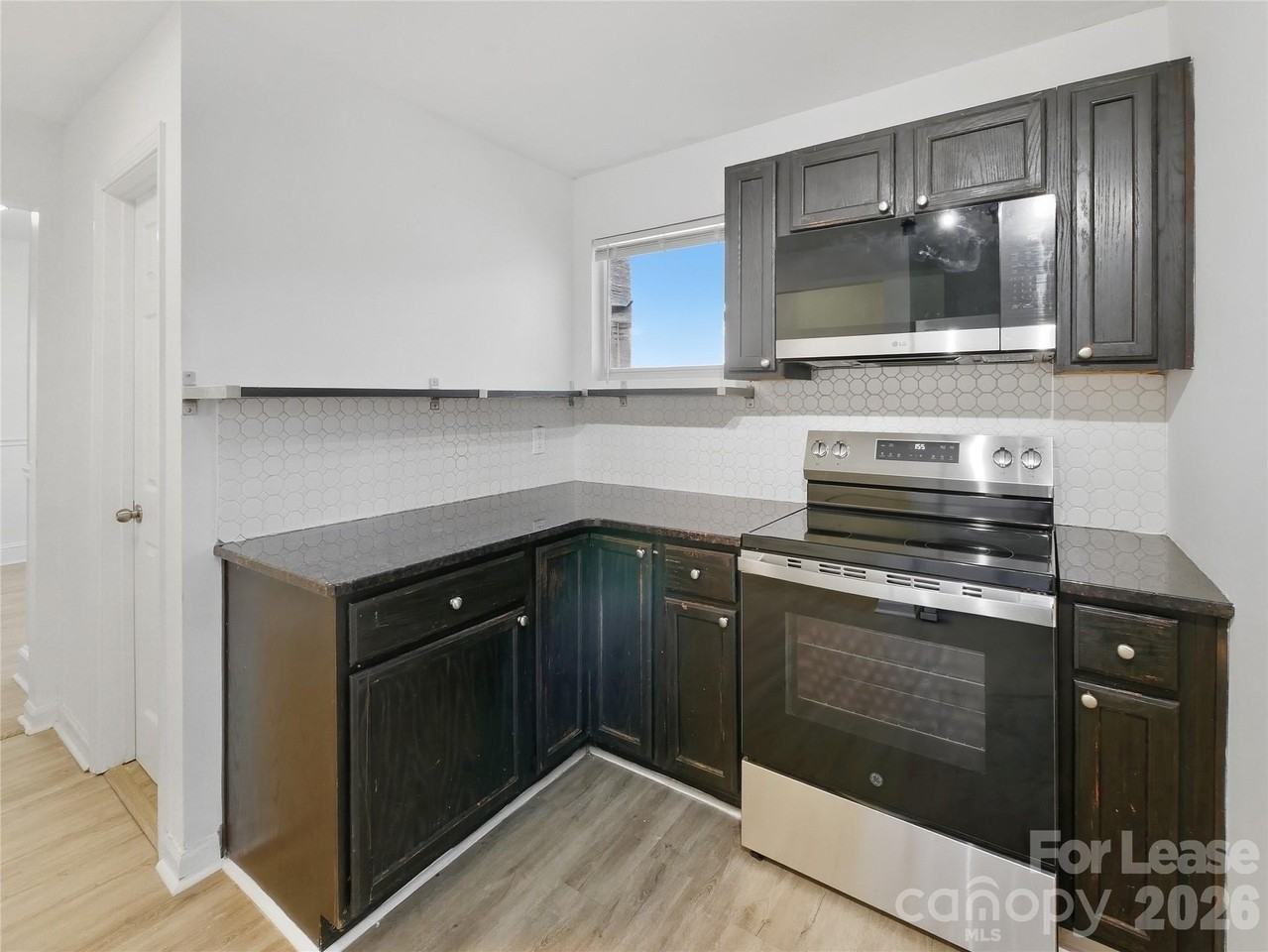 342 Ann St Nw - Photo 6 of 21