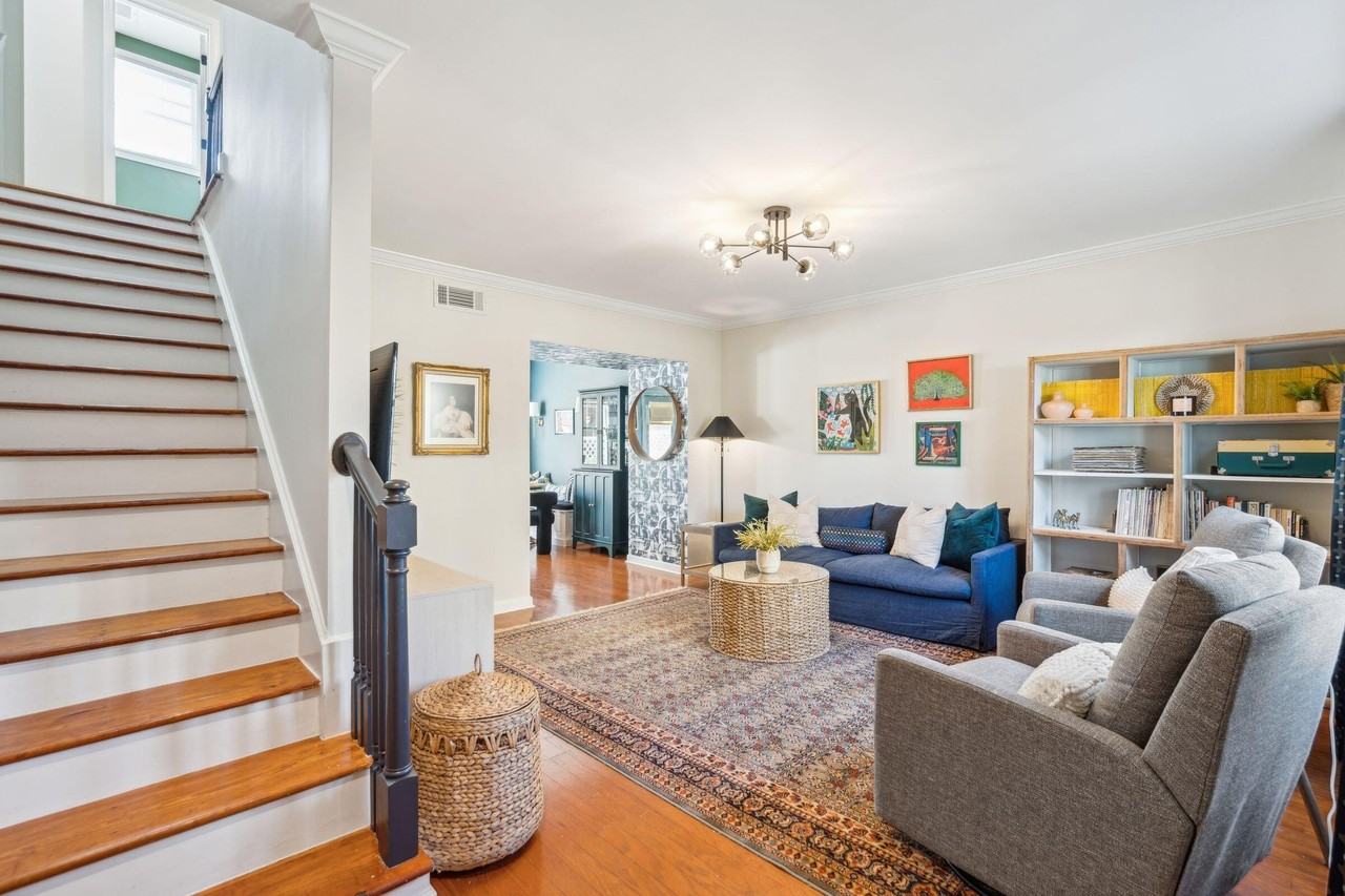 43 Saint Margaret St Apt B - Photo 3 of 24