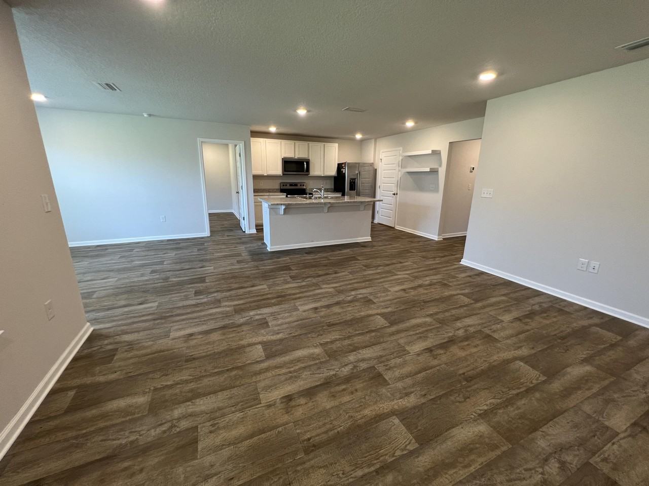 399 This Way - Photo 4 of 29