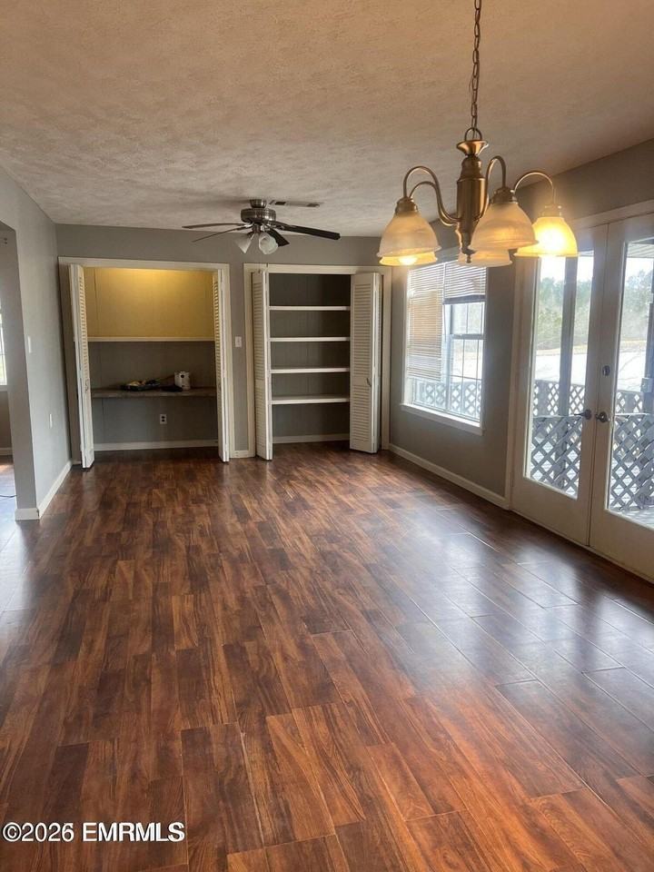 4840 E Crescent Lake Dr - Photo 4 of 11