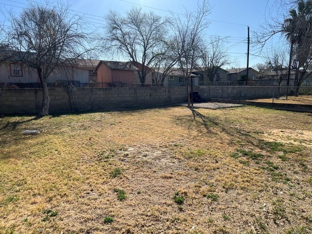 619 Brazos South Street - Photo 4 of 24