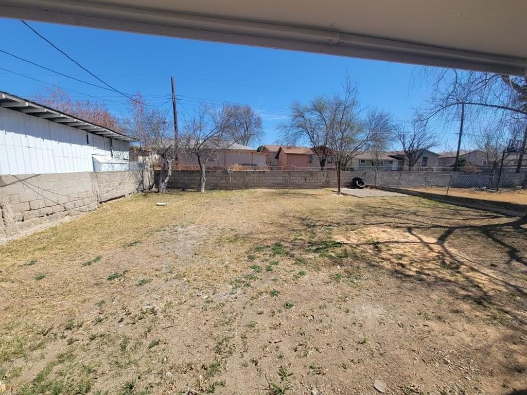 619 Brazos South Street - Photo 5 of 24