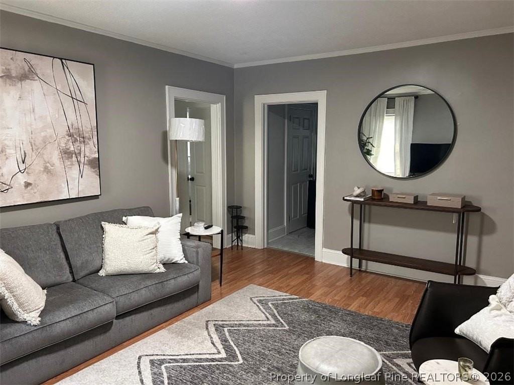 1109 N Chestnut St - Photo 7 of 9