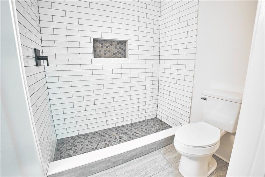 184 Scott St Nw - Photo 5 of 30