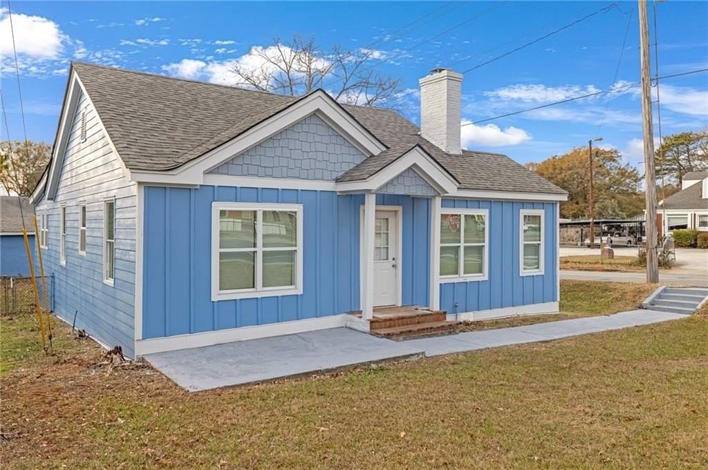 1683 Candler Rd - Photo 3 of 24