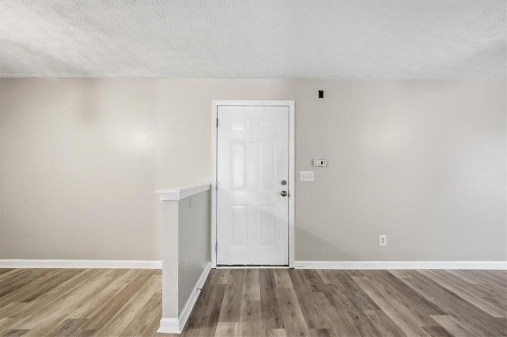 8201 Fairington Ridge Cir - Photo 2 of 9