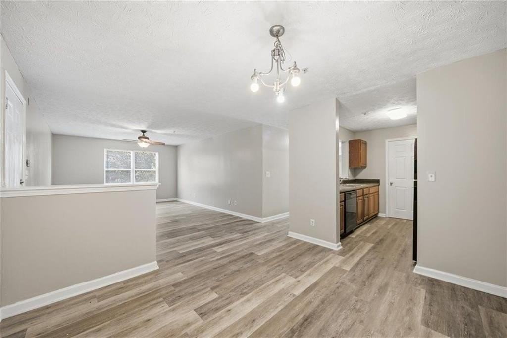 8201 Fairington Ridge Cir - Photo 5 of 9