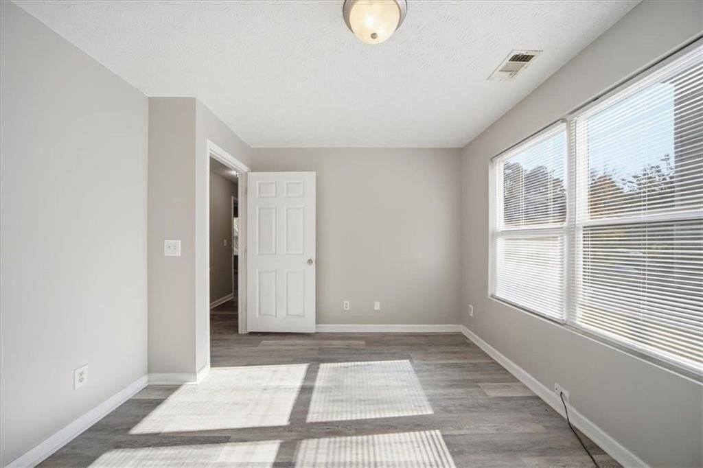 8201 Fairington Ridge Cir - Photo 6 of 9