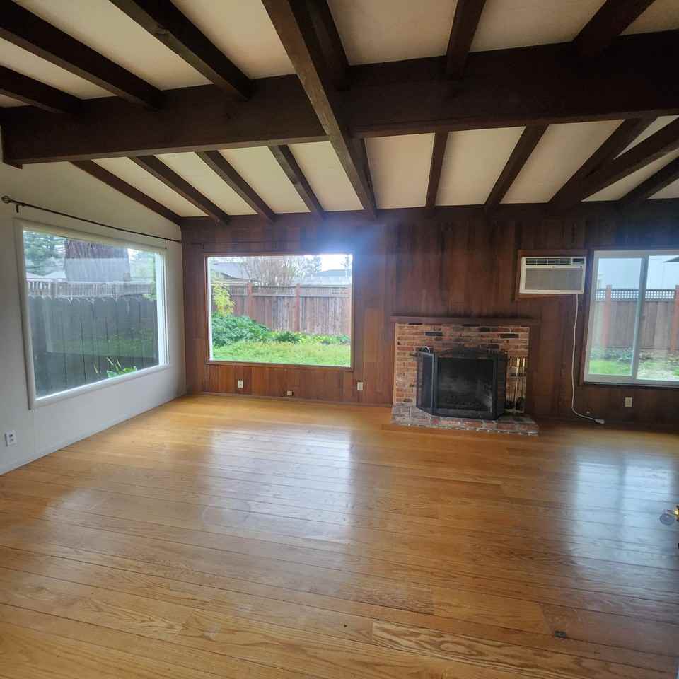 1924 Diamond Ct #1 - Photo 4 of 9