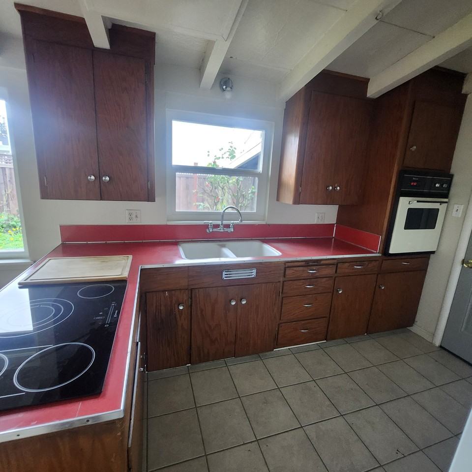 1924 Diamond Ct #1 - Photo 6 of 9