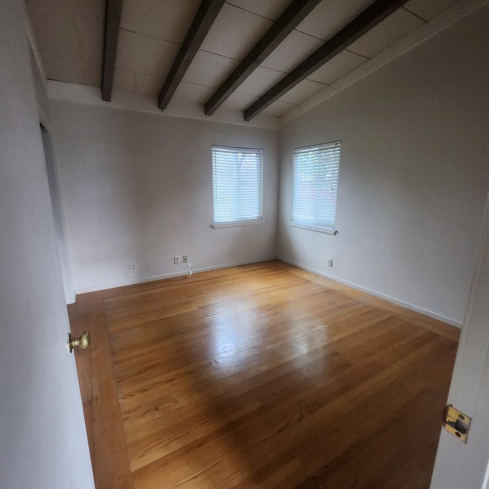 1924 Diamond Ct #1 - Photo 7 of 9