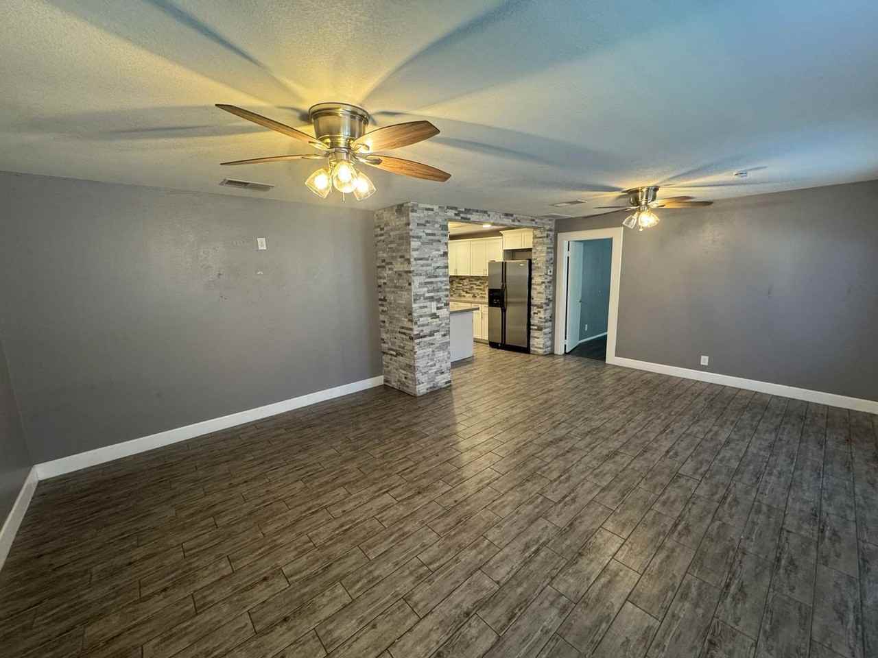 445 S Washington St #A - Photo 4 of 21