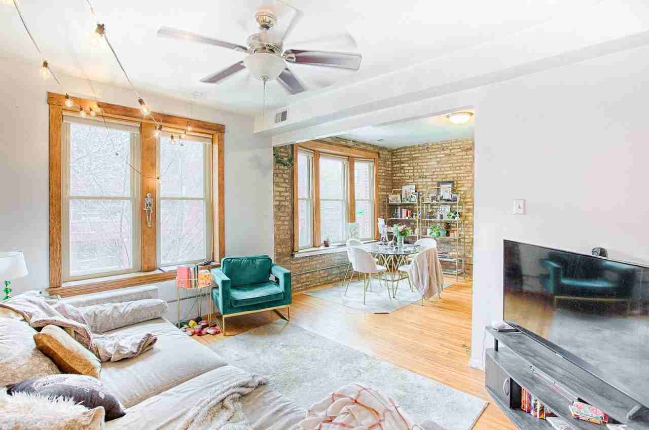 1018 N Campbell Ave - Photo 3 of 11