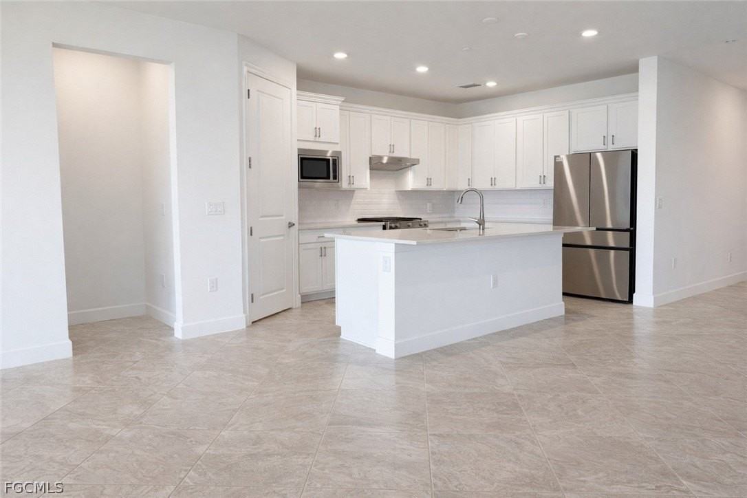 15551 Northridge Rd - Photo 2 of 30