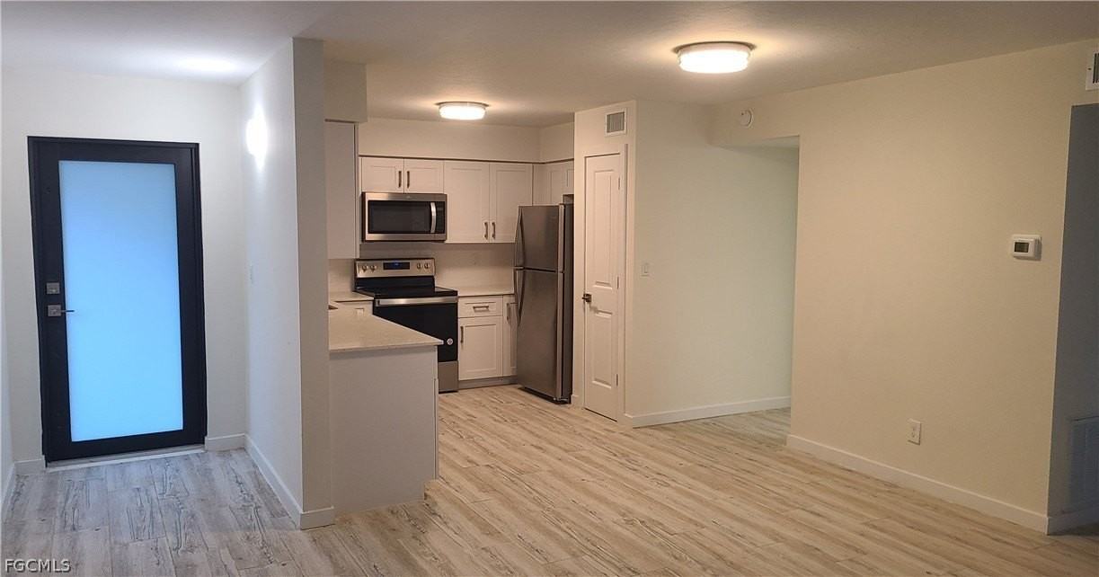 2610 Providence St Apt 3 - Photo 4 of 24