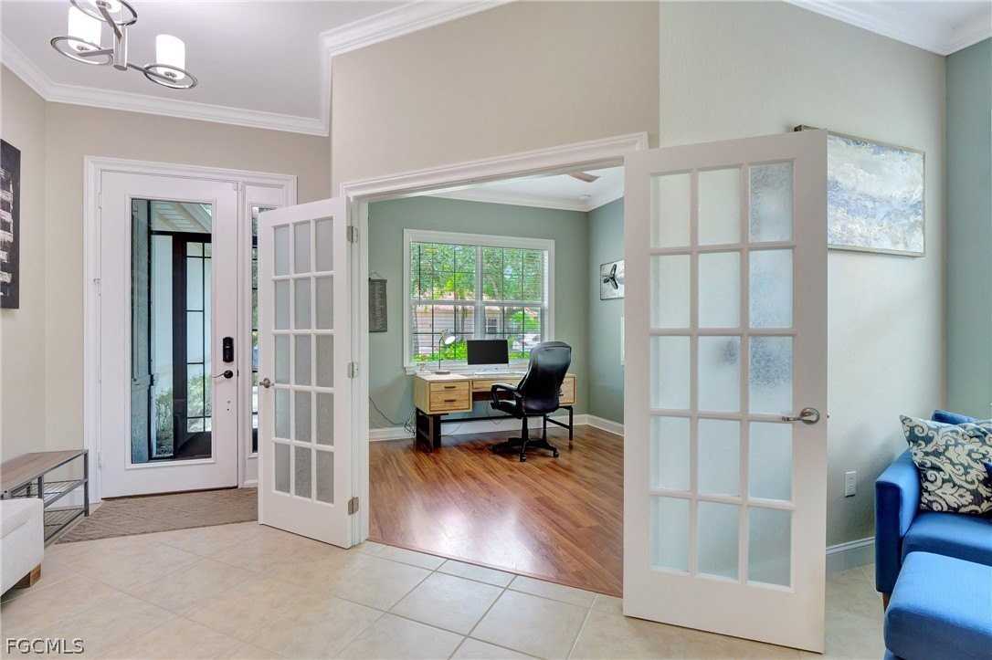 11230 Suffield St - Photo 4 of 42