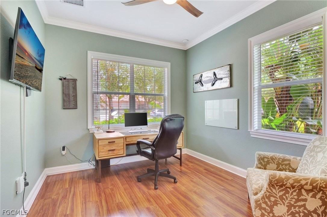 11230 Suffield St - Photo 5 of 42