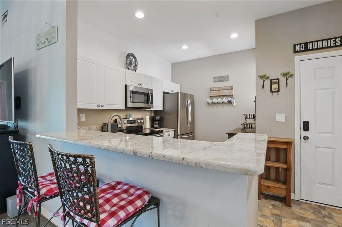 15430 Bellamar Cir Apt 3023 - Photo 6 of 30