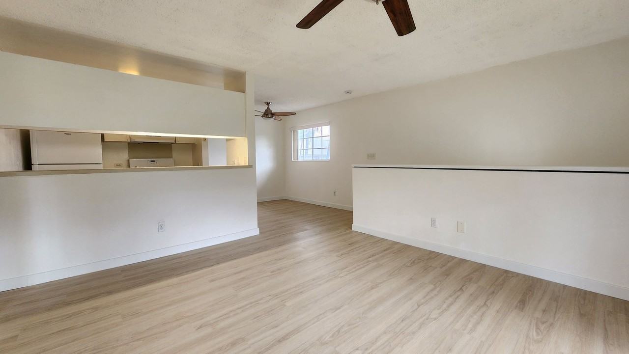 91-1062 Makaaloa St #12E