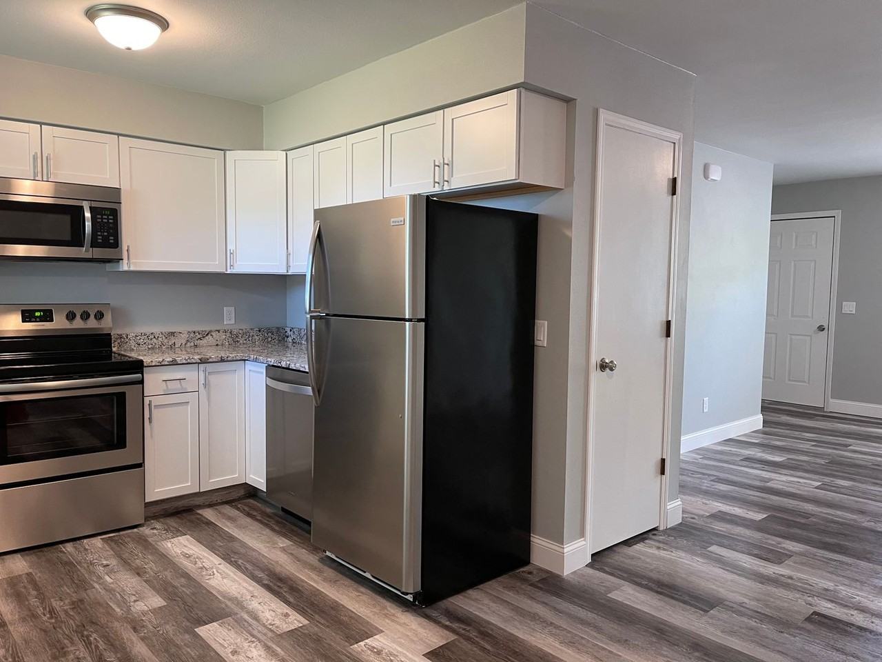 413 Kansas Dr - Photo 4 of 7