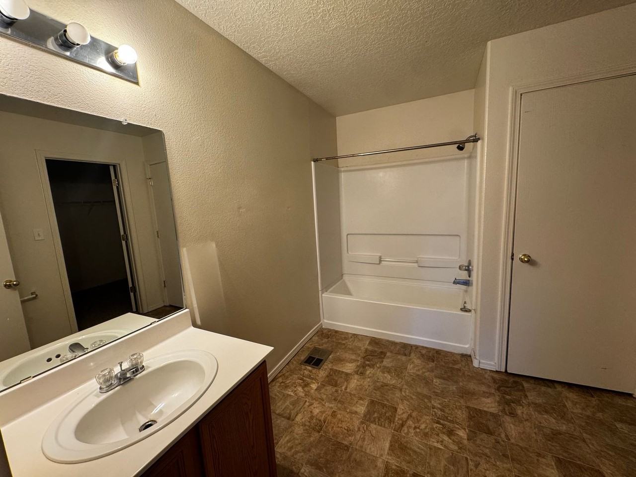 8627 Sawgrass Pl Nw - Photo 7 of 17