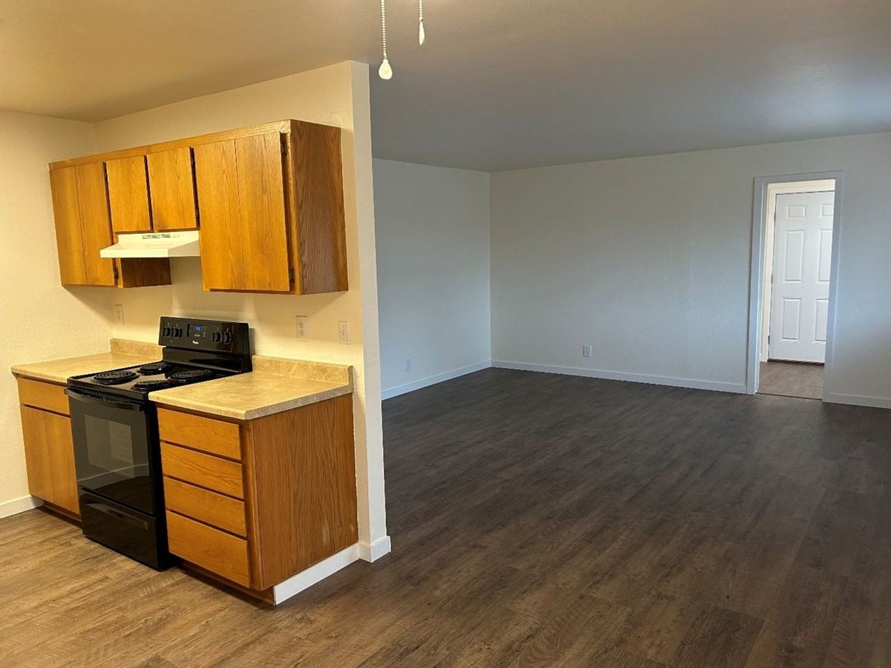 396 Ne Miguel St - Photo 2 of 26