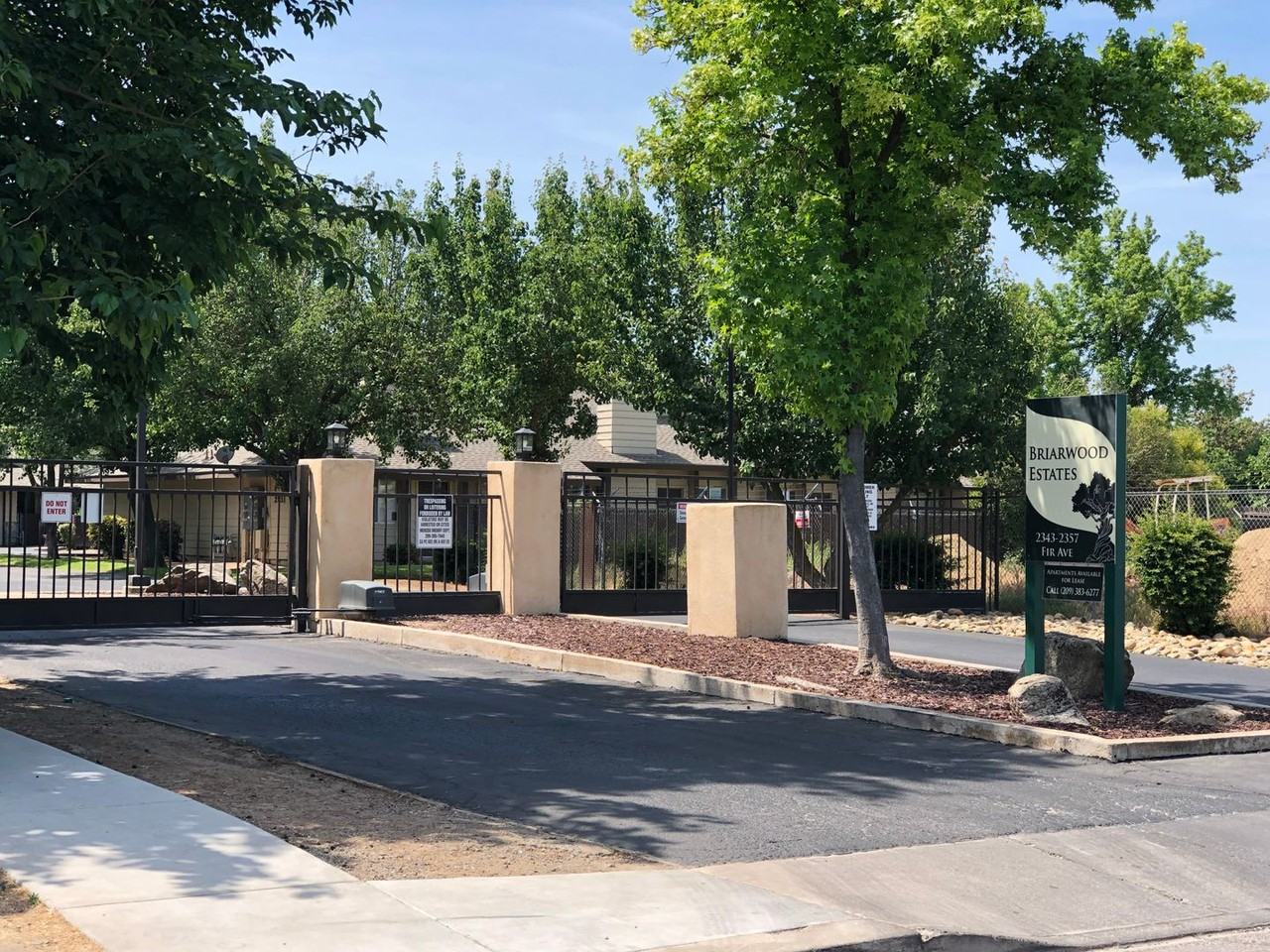 2348 Pinedale Ave #4 - Photo 2 of 8