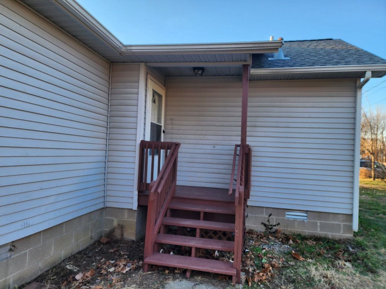 1220 Martin Luther King Jr Dr - Photo 3 of 15