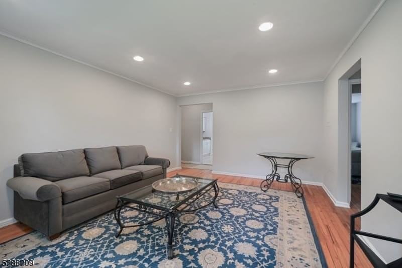 349 Bloomfield Ave #60 - Photo 3 of 13