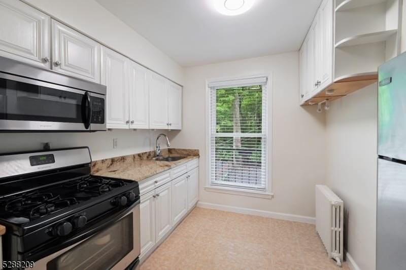 349 Bloomfield Ave #60 - Photo 6 of 13