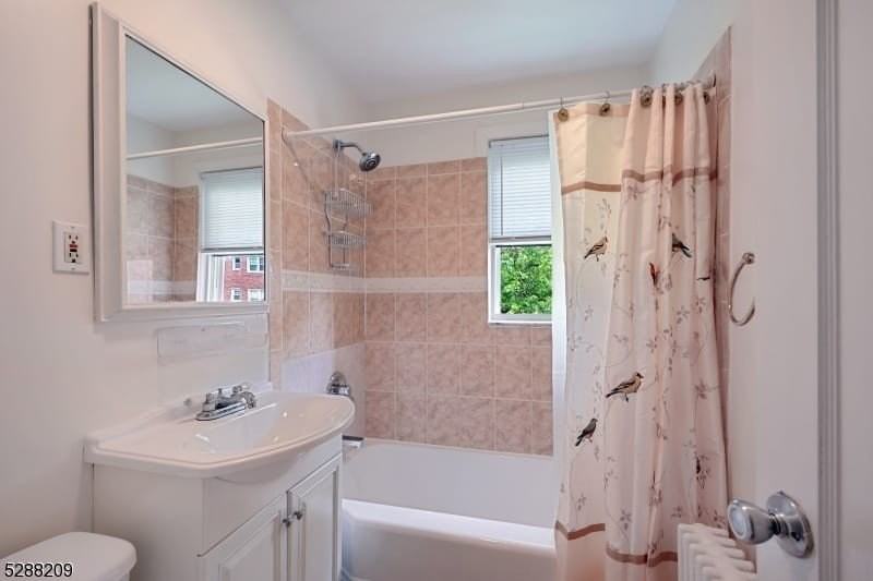 349 Bloomfield Ave #60 - Photo 7 of 13