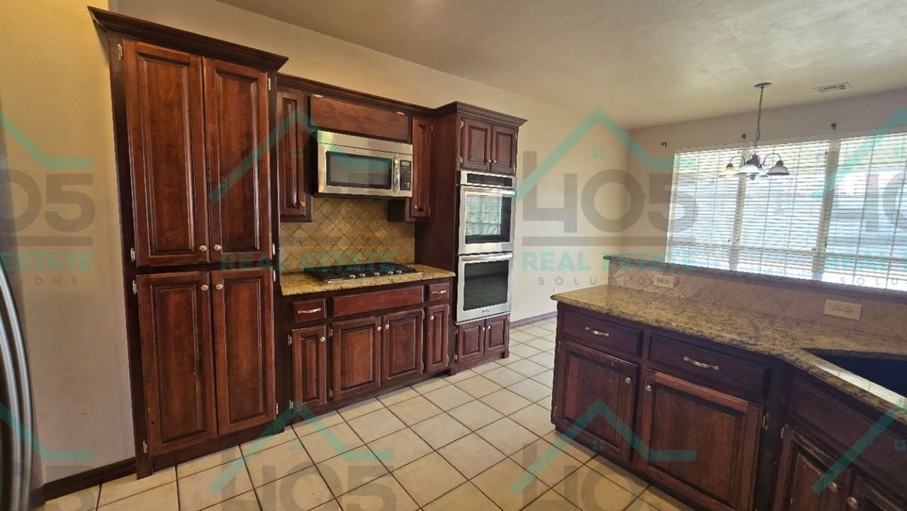 2500 Auburn Ct - Photo 6 of 34