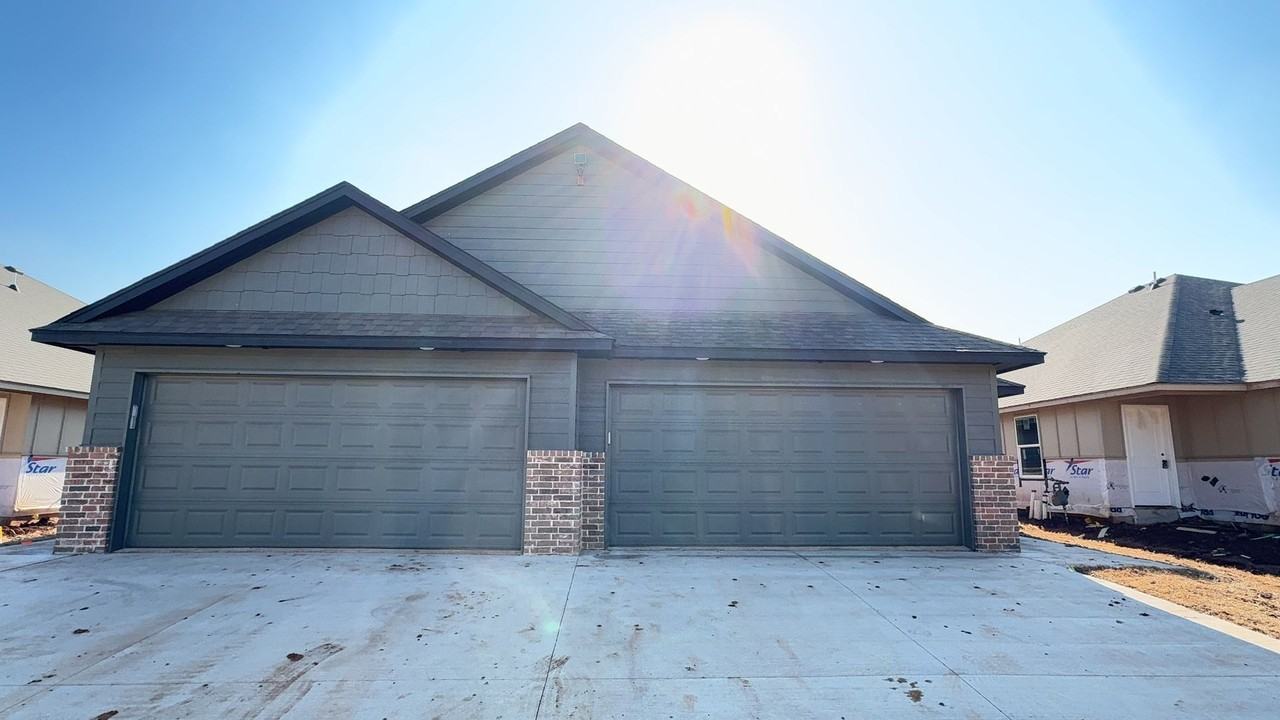 1206 Nw 113th St - Photo 2 of 20