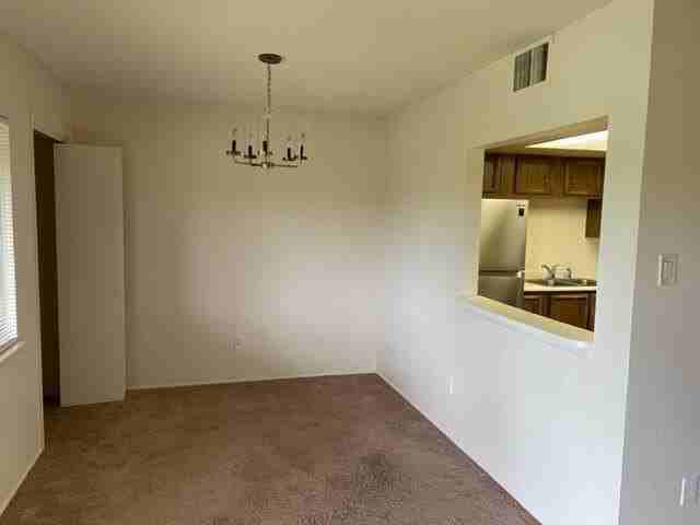 937 Country Club Dr Se Apt J - Photo 7 of 14