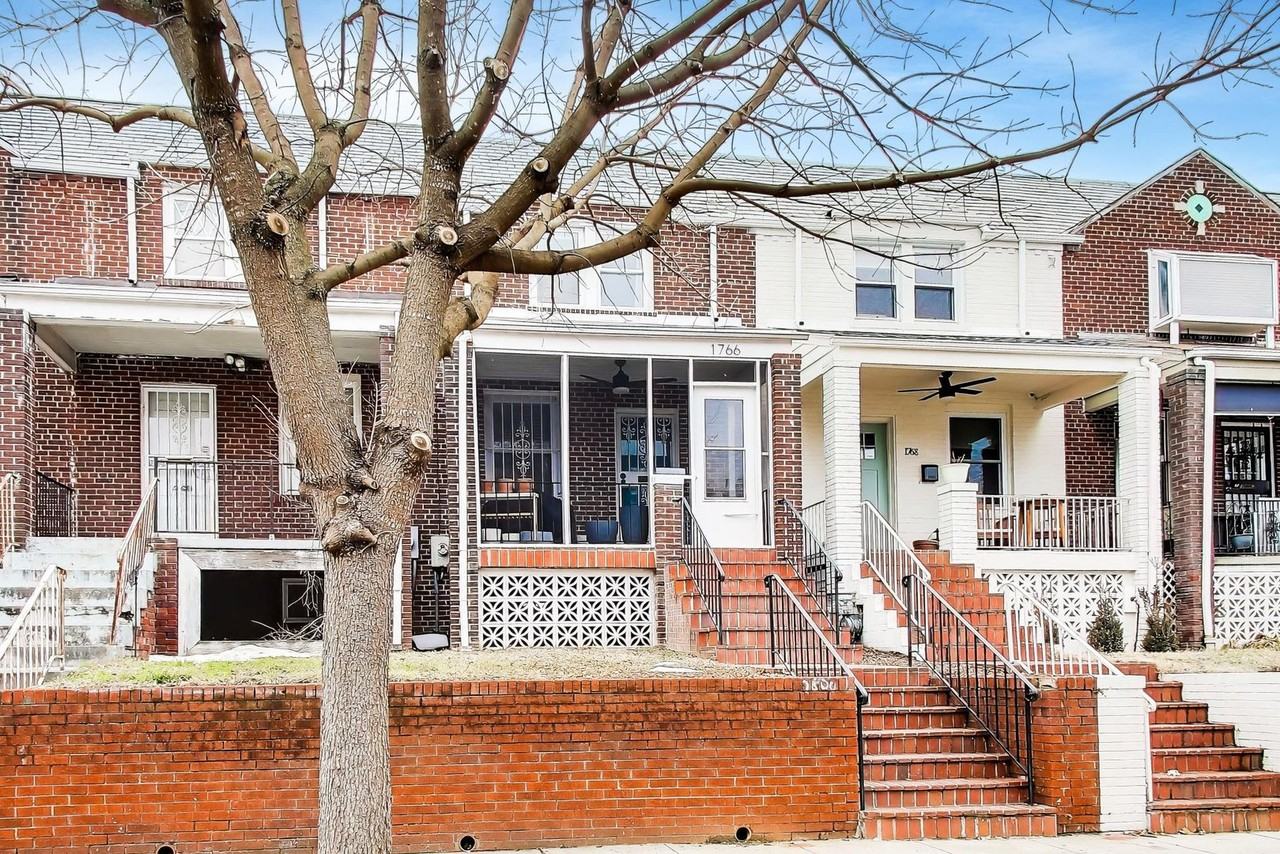 1766 E St Ne - Photo 7 of 35