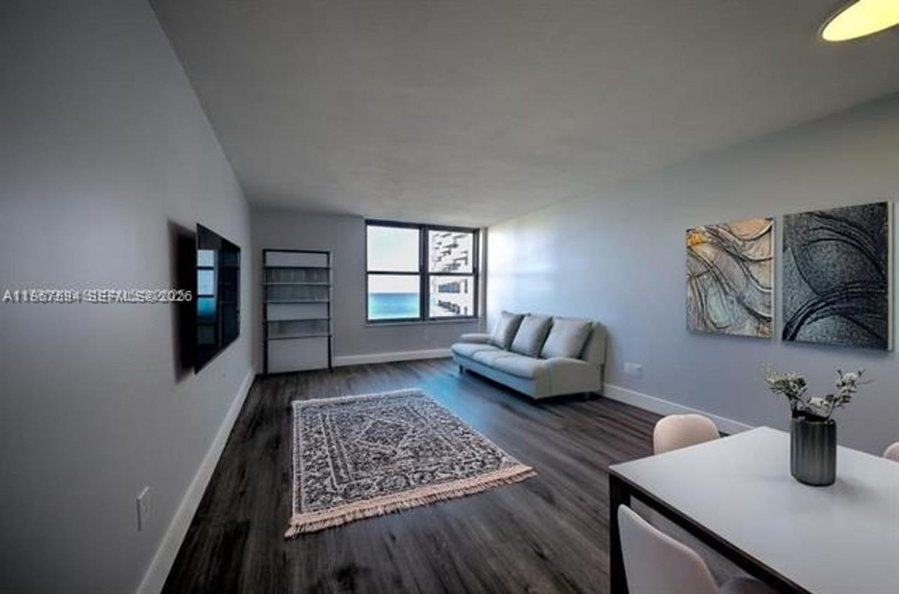 2899 2899 Collins Ave appt 1203 - Photo 3 of 32