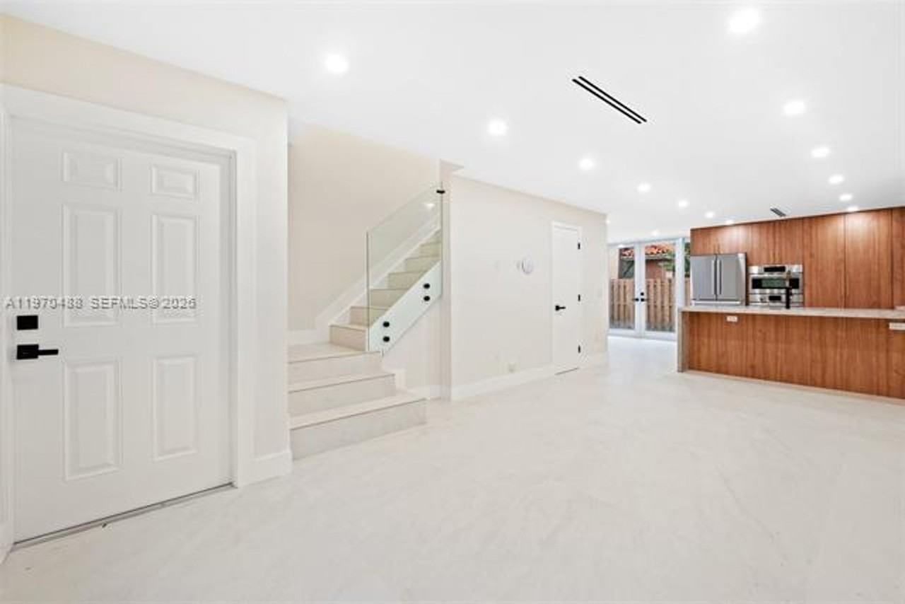 8511 8511 NW 141st Ter th 405 - Photo 4 of 25