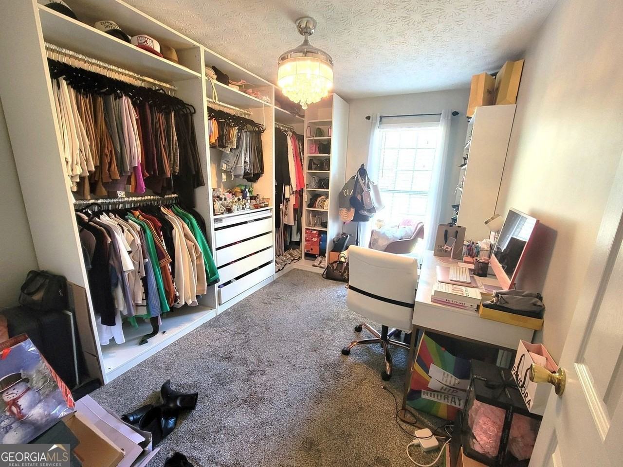 1319 Revelstoke Cv - Photo 6 of 10