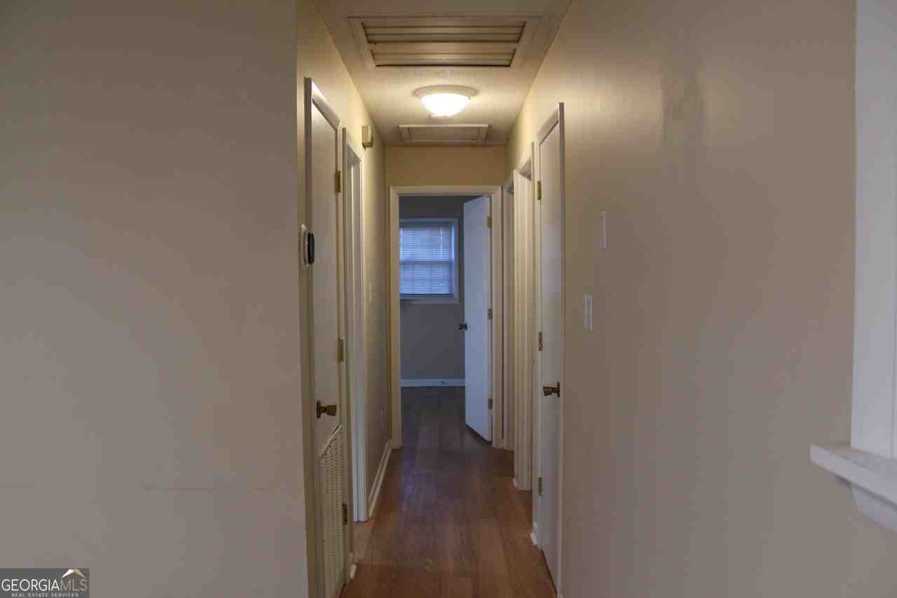 128 Sandy Way - Photo 7 of 19