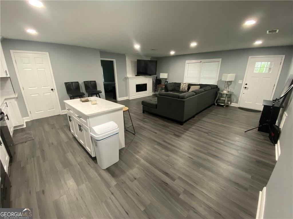 318 Willowwind Dr - Photo 5 of 16